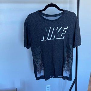 Mens Nike tee